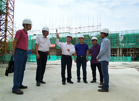 覃振華、劉國江到梧州佛子時(shí)代廣場項(xiàng)目調(diào)研