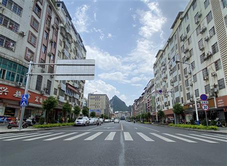 桂金分公司承建的河池市金城江城區(qū)金福路通過聯(lián)合復(fù)驗(yàn)