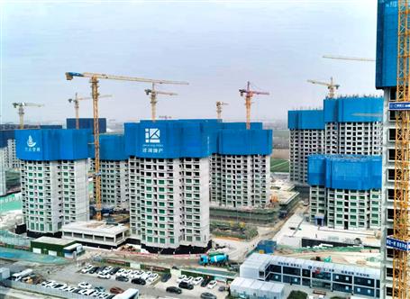 【真抓實干 奮勇爭先】冶建公司一區(qū)外項目5棟樓陸續(xù)封頂